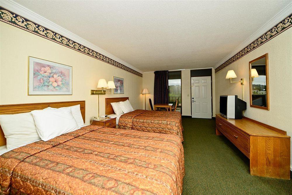 Americas Best Value Inn - Сомерсет Экстерьер фото
