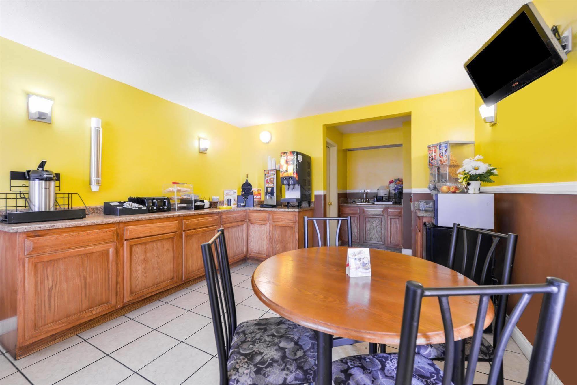 Americas Best Value Inn - Сомерсет Экстерьер фото